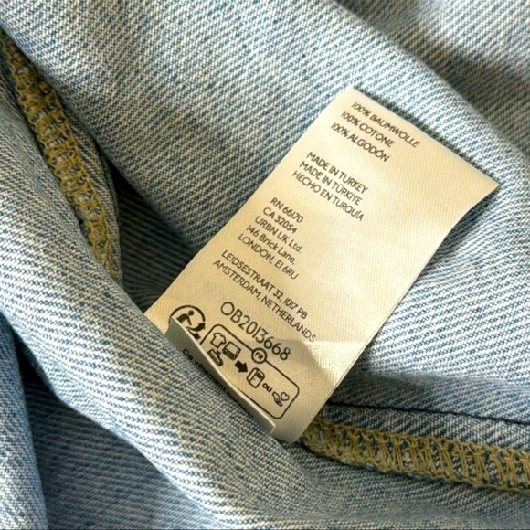 We The Free Leah Denim
Pullover Womens NWOT Free People Light Wash Denim Jacket - Picture 6 of 14